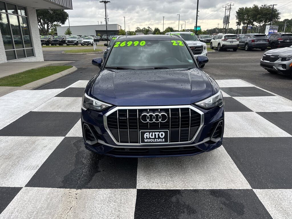 2022 Audi Q3