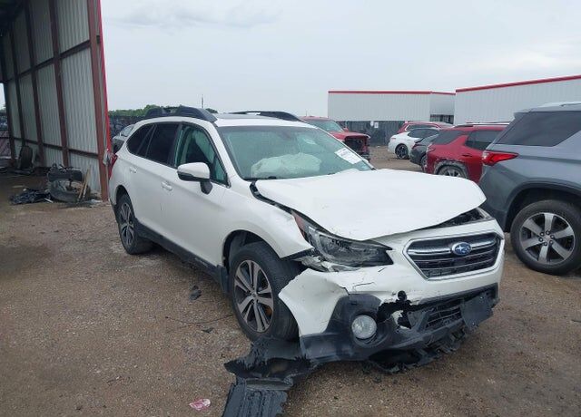 2018 SUBARU Outback