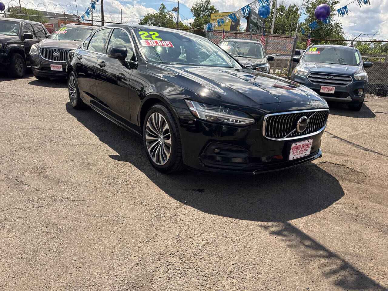 2022 VOLVO S90