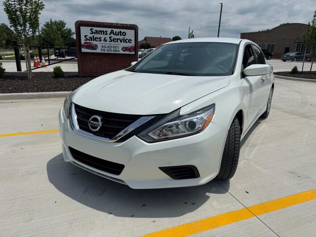 2016 NISSAN Altima