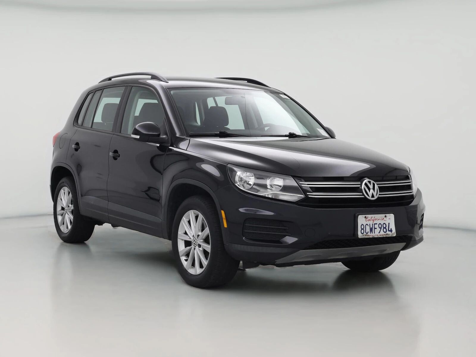 2017 VOLKSWAGEN Tiguan