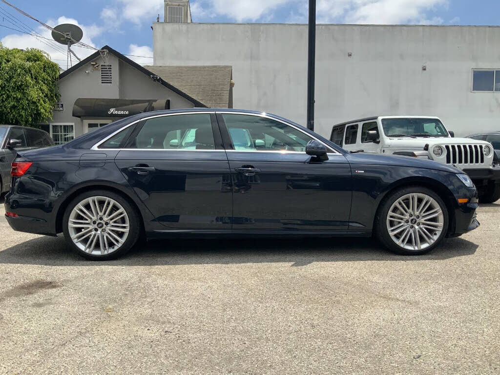 2017 Audi A4