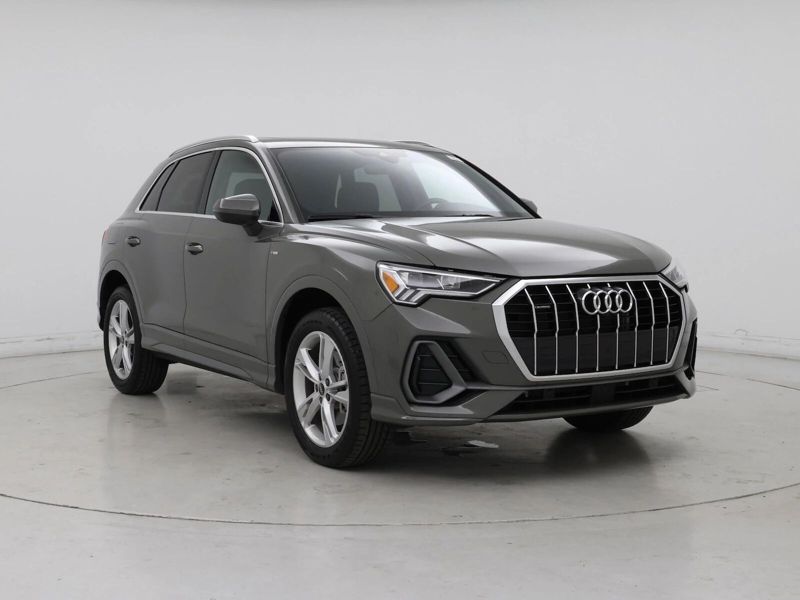 2023 Audi Q3
