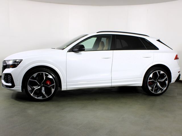 2022 Audi RS Q8