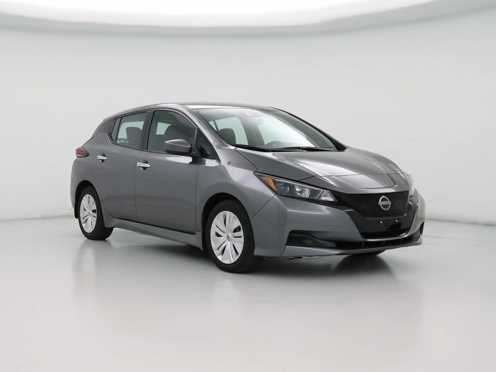 2024 NISSAN Leaf