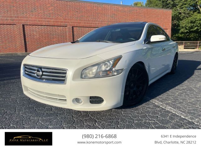 2014 NISSAN Maxima
