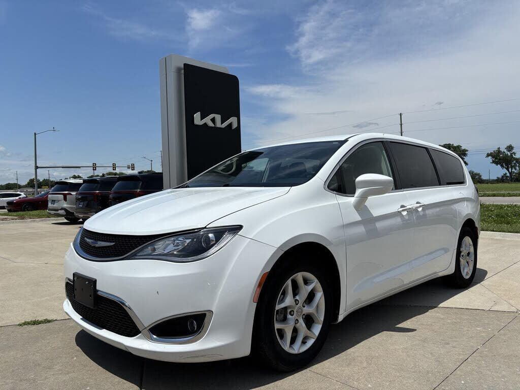2020 CHRYSLER Pacifica