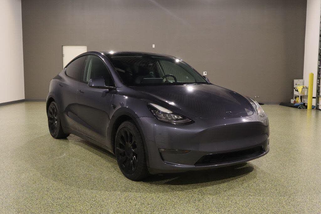 2022 TESLA Model Y