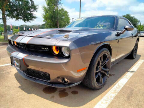 2016 DODGE Challenger