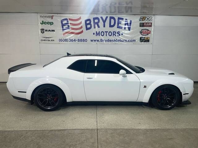 2021 DODGE Challenger