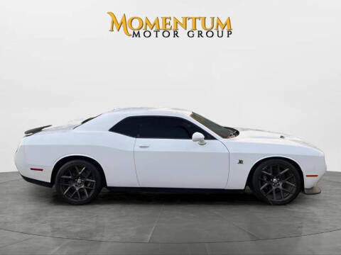 2016 DODGE Challenger