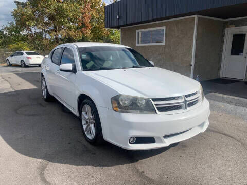 2013 DODGE Avenger
