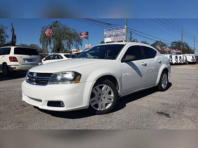 2014 DODGE Avenger