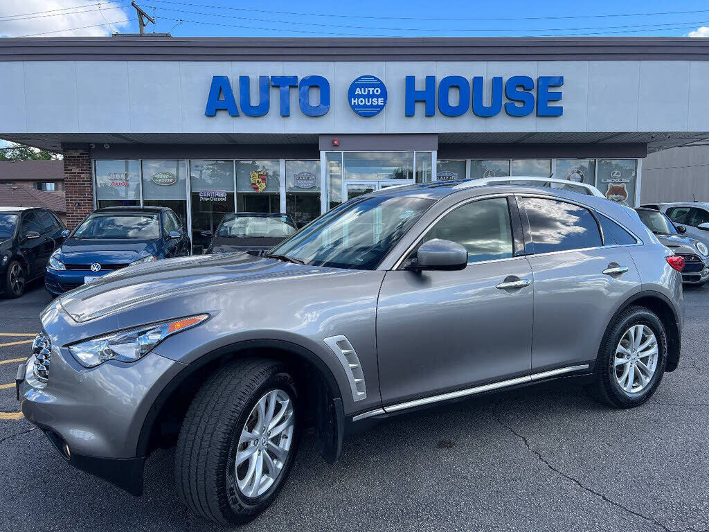 2010 INFINITI FX35