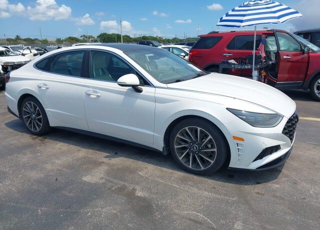 2022 HYUNDAI Sonata