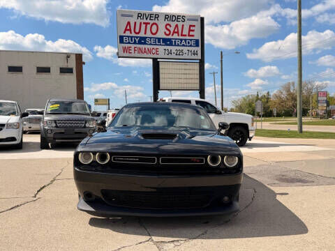 2019 DODGE Challenger
