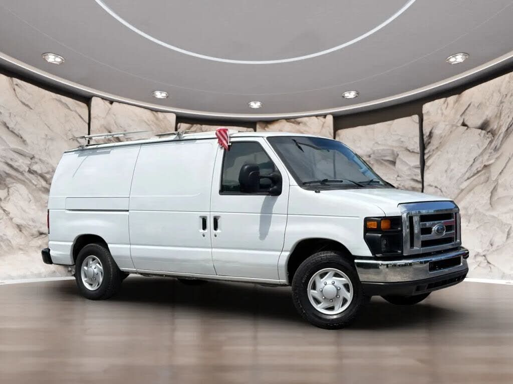2013 FORD E-150