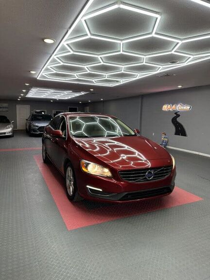 2016 VOLVO S60