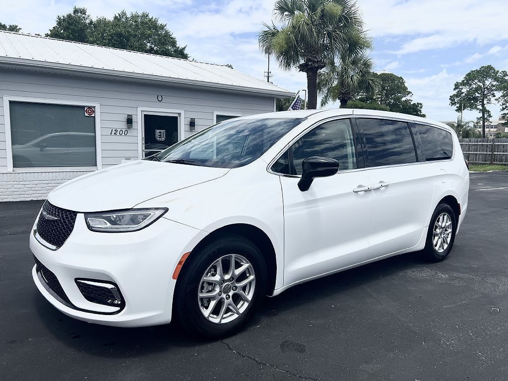 2024 CHRYSLER Pacifica