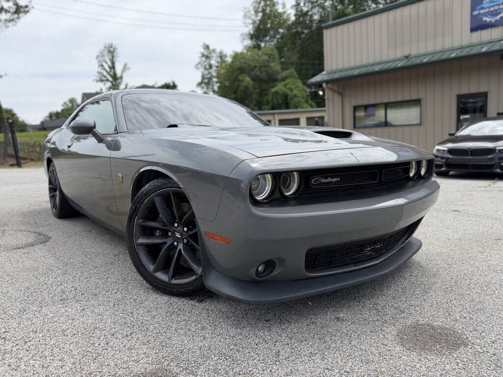 2019 DODGE Challenger