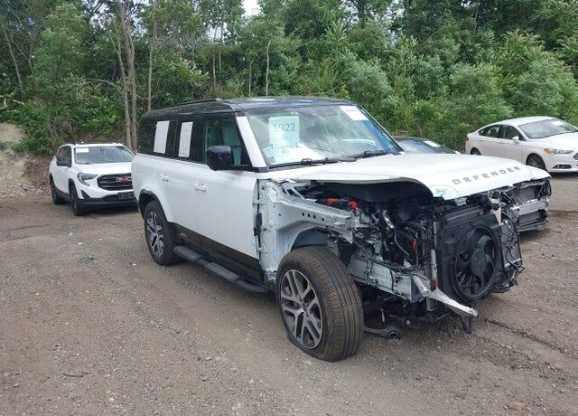 2025 LAND ROVER Defender
