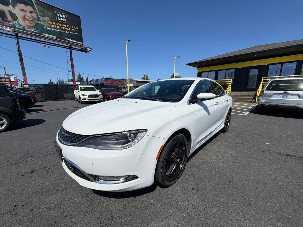 2015 CHRYSLER 200