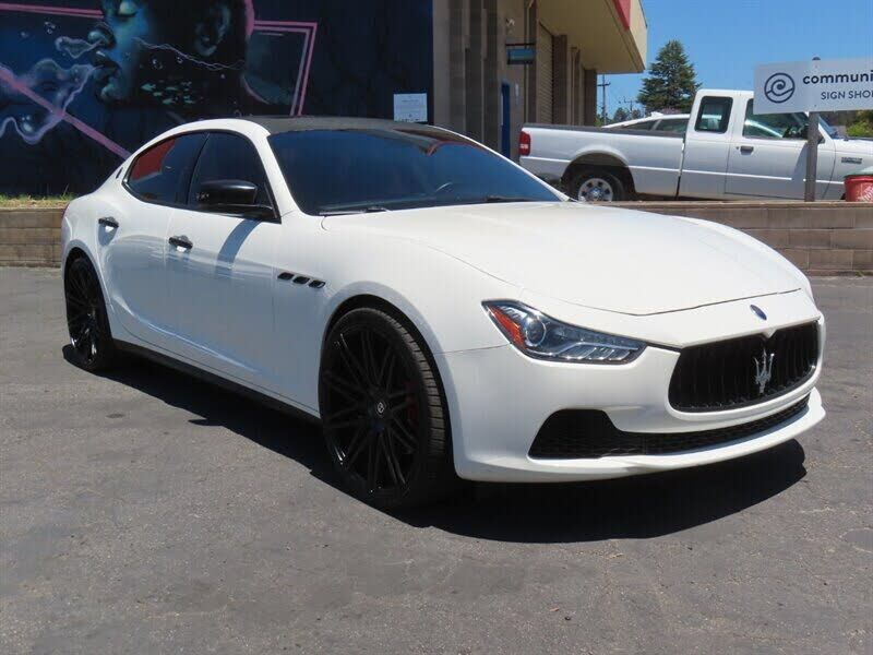 2015 MASERATI Ghibli