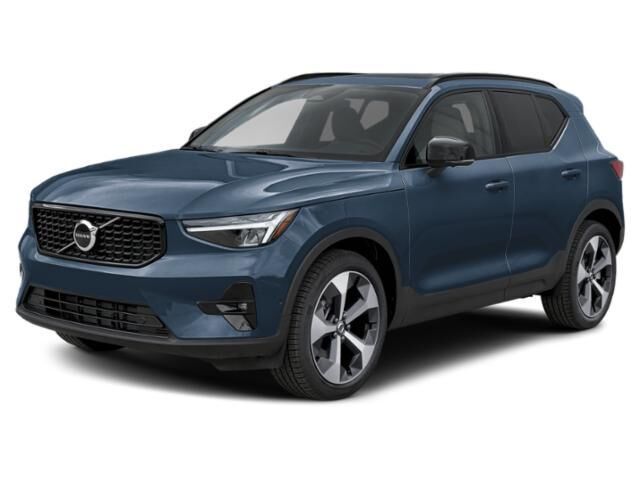 2026 VOLVO XC40