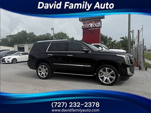 2017 CADILLAC Escalade