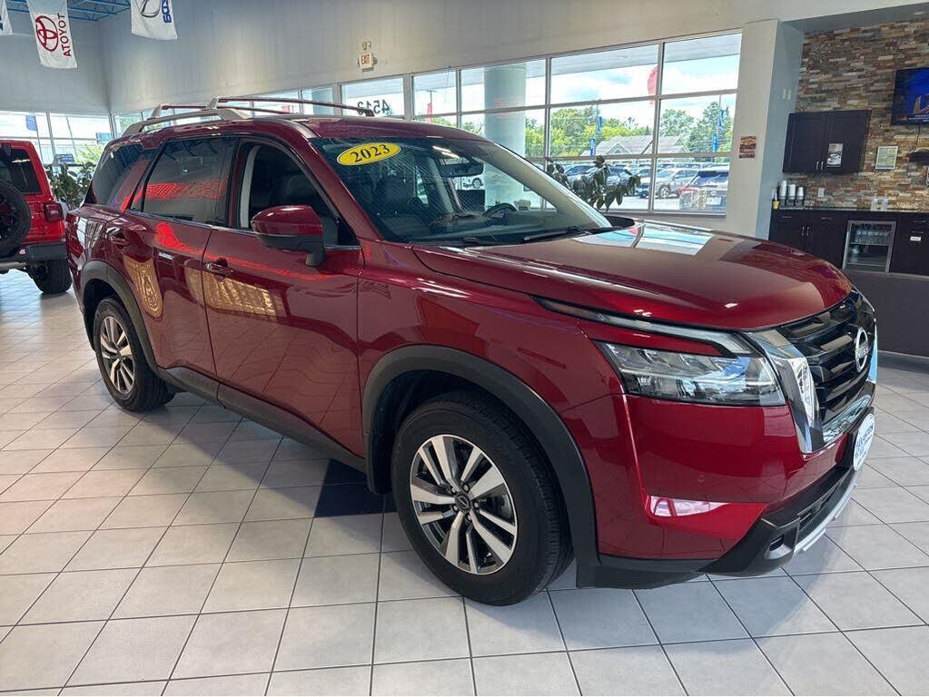 2023 NISSAN Pathfinder