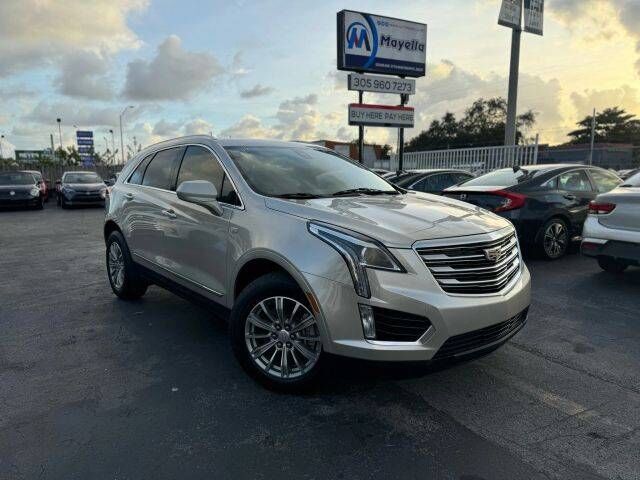 2017 CADILLAC XT5