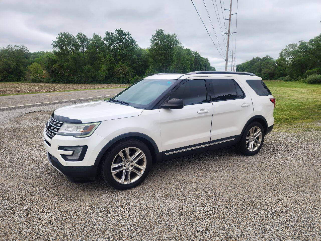 2016 FORD Explorer
