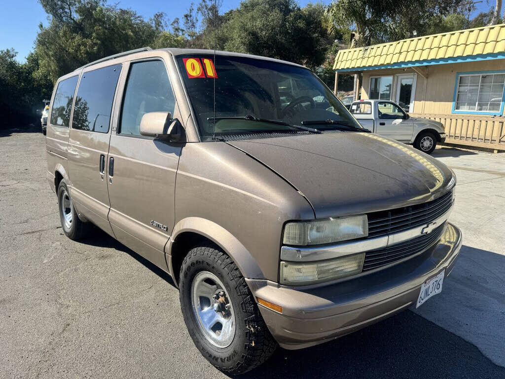 2001 CHEVROLET Astro Van