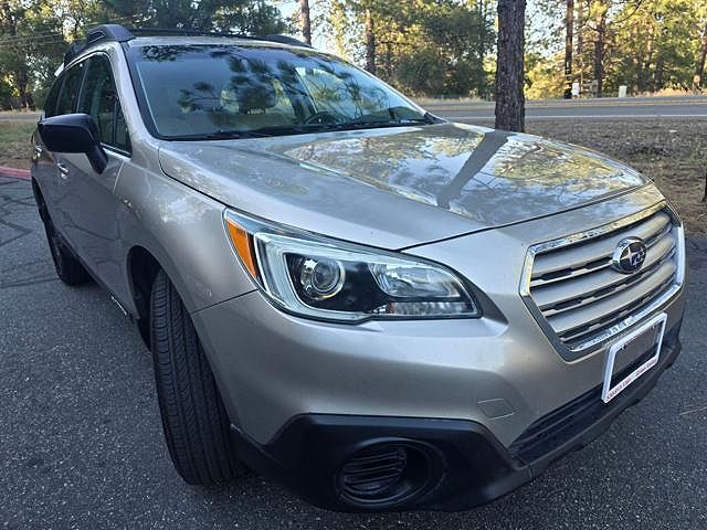 2015 SUBARU Outback