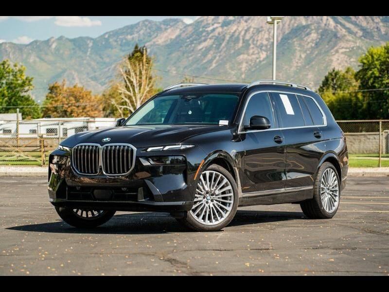 2023 BMW X7