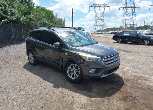 2017 FORD Escape