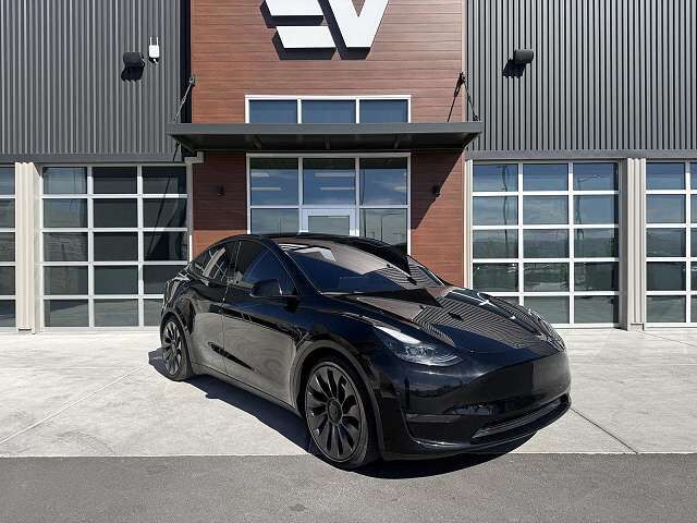 2023 TESLA Model Y