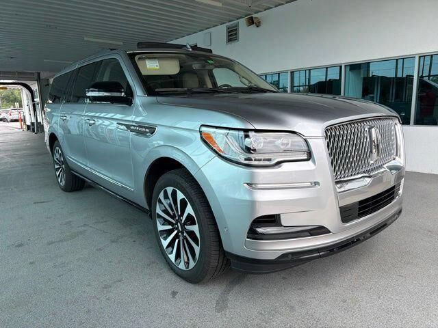 2023 LINCOLN Navigator L