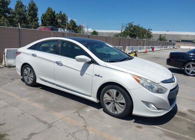 2013 HYUNDAI Sonata