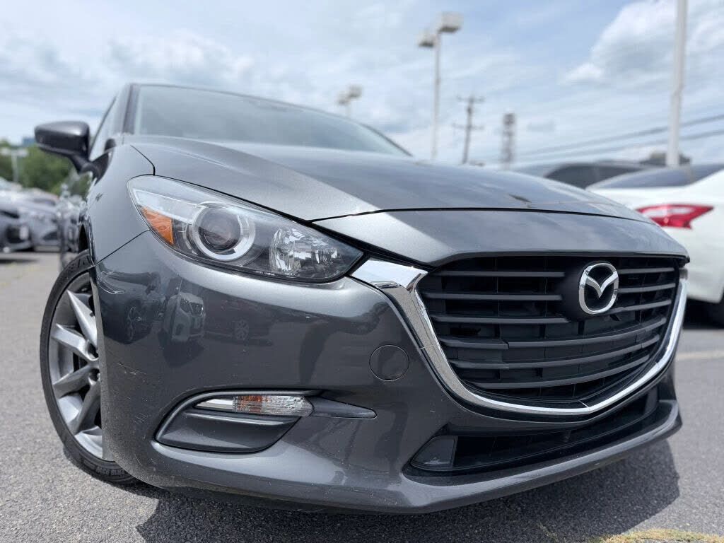 2018 MAZDA Mazda3