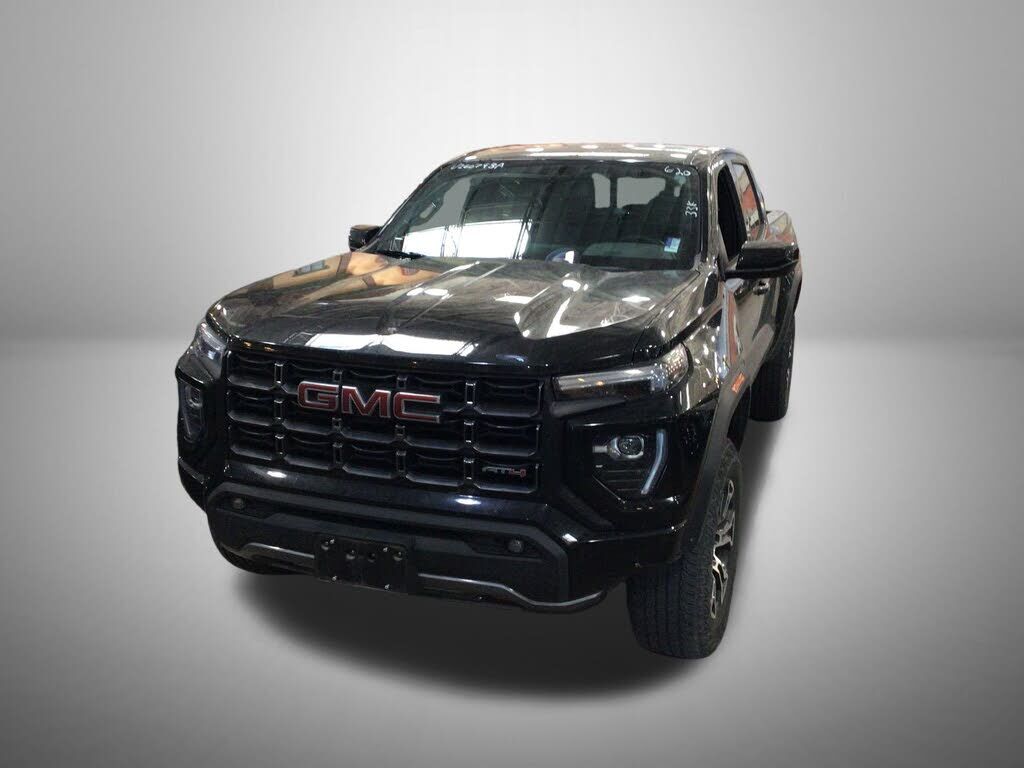 2023 GMC Canyon