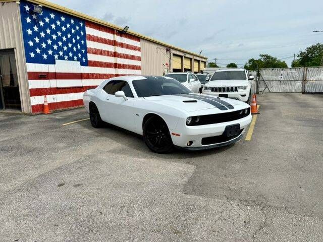 2016 DODGE Challenger