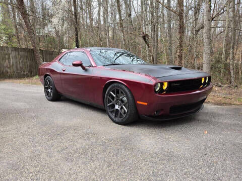 2017 DODGE Challenger