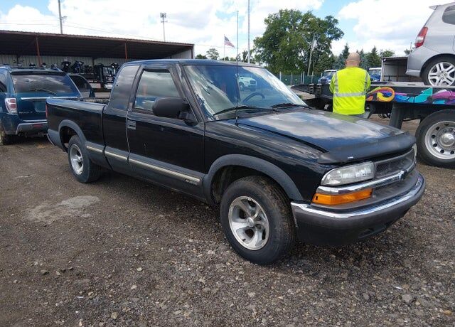2003 CHEVROLET S-10 Pickup