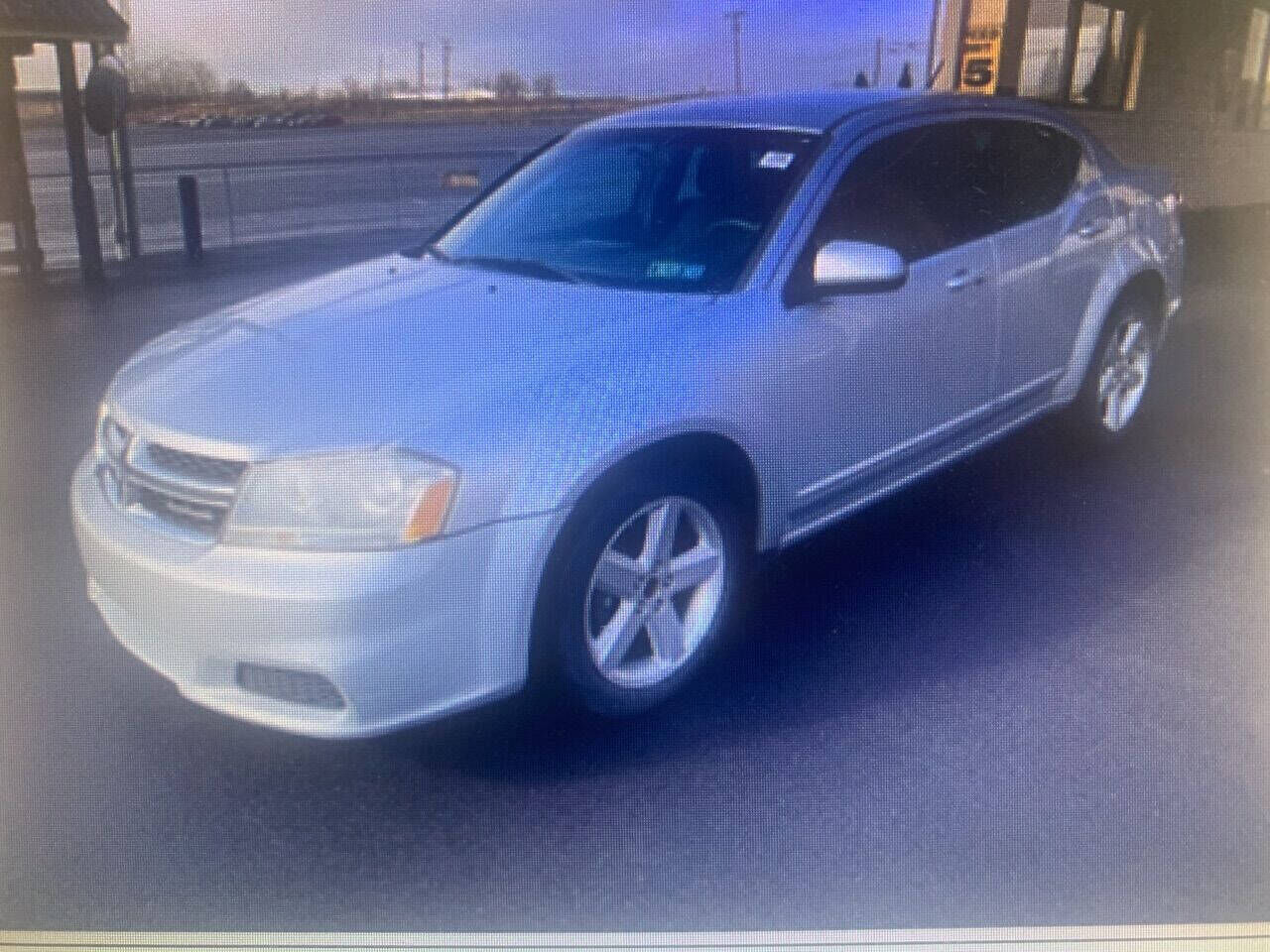 2011 DODGE Avenger