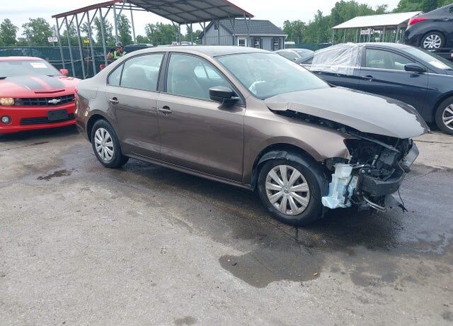 2013 VOLKSWAGEN Jetta