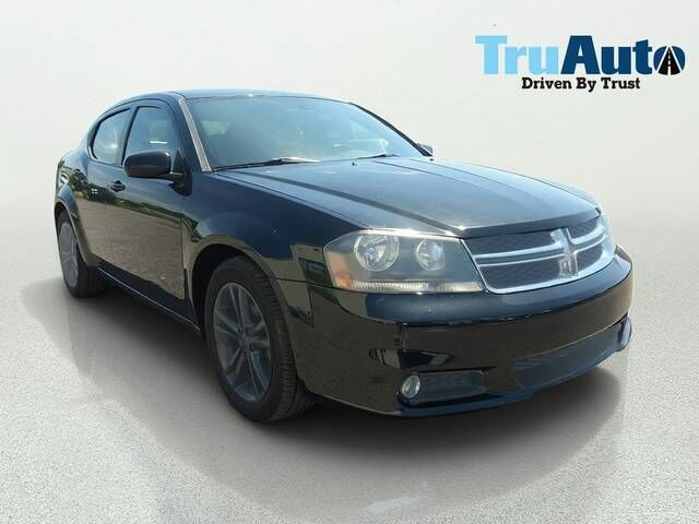 2014 DODGE Avenger