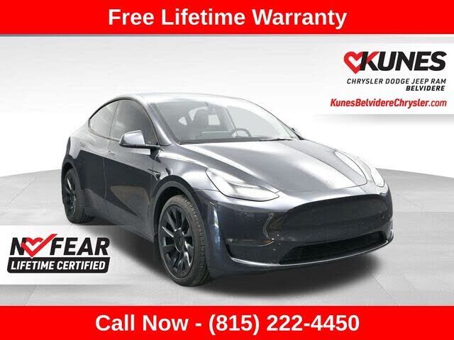 2024 TESLA Model Y