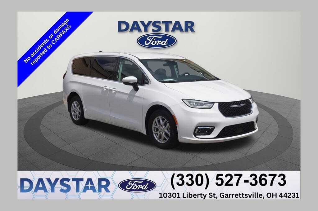2023 CHRYSLER Pacifica