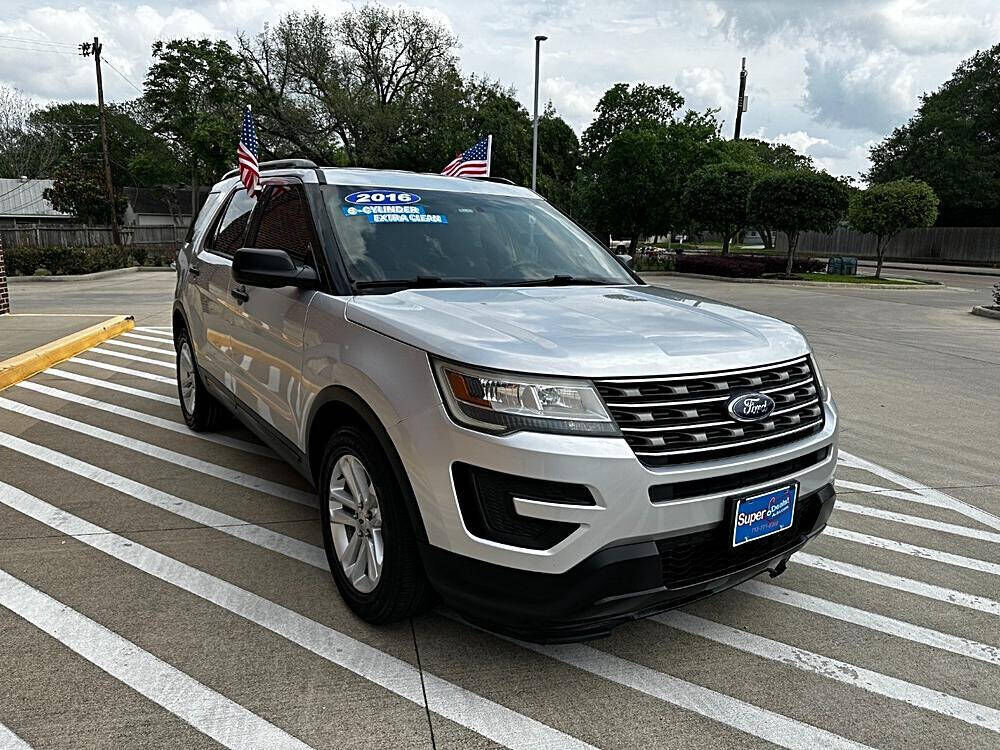 2016 FORD Explorer